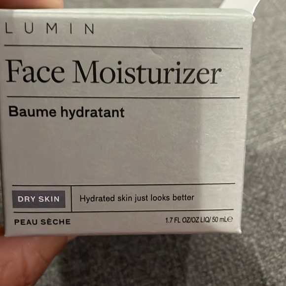 Lumin Charcoal Face Wash, Dark Circle Defense Balm, Face Moisturizer - Picture 14 of 16